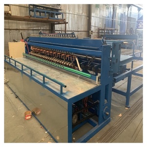 Machine de soudage automatique haute performance pour treillis métallique enroulé, avec PLC, engrenages et roulements en acier inoxydable, pour usage en construction - Product Image 1