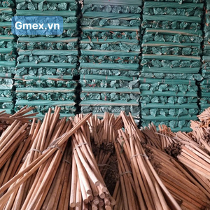 Vietnam Factory Direct Wooden <b>Broomsticks</b> with Italian Screw Strong Durable GMEX Wholesale Supplier Premium Quality 2026 - Product Image 5