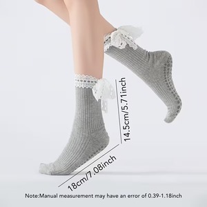 Chaussettes courtes pour femmes avec nœud en dentelle, semelle antidérapante à pois, en coton et fibre de bambou, style élégant, pour le quotidien au printemps - Product Image 5