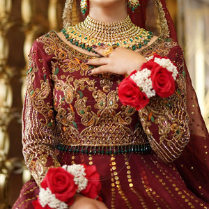 Robe de mariée royale personnalisée avec des broderies élégantes, robe de mariée pour la mariée, tenue de soirée élégante pour mariage - Product Image 3