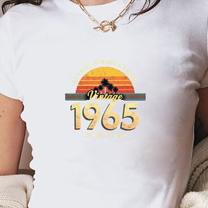 Camiseta Corta de Moda para Mujer, Estilo Y2K, Vintage 60 Years Being Awesome, Corte Ajustado, Estampado, Tejido de Punto, Cuello Redondo, Spandex/Poliéster - Product Image 3