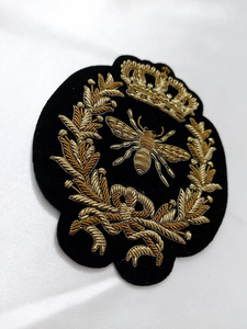 Badge brodé à coudre, applique de luxe pour vêtements, forme irrégulière, écologique, logo brodé à la main 3D personnalisé - Product Image 3