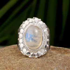 แหวนมูนสโตนสีรุ้ง ดีไซน์ทันสมัย ขนาด 10x14 มม. รูปทรงวงรี เงินแท้ 925 ทำด้วยมือ เครื่องประดับพลอยสไตล์โบฮีเมียน ของขวัญสำหรับเธอ - Product Image 5