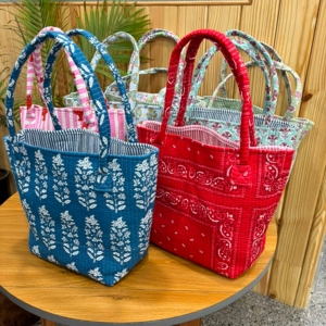 Women Quilted Cotton <b>Mini</b> Shopper Bag Handmade Printed Tote Bag Reusable Grocery Handbag Lightweight Travel Lunch Bag - Product Image 6