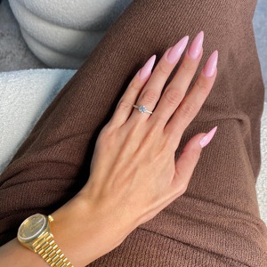 แหวนหมั้นเพชรทรงกลมเจียระไนแบบบริลเลียนท์เคลือบทองคำขาว 18K สำหรับผู้หญิง สไตล์คลาสสิก - Product Image 2