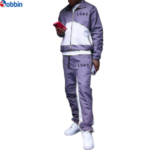 Conjunto Deportivo Personalizado de Chaqueta Cortavientos y Pantalones para Hombre, Color Verde y Blanco, con Cremallera Completa, Estilo Deportivo Informal - Product Image 2