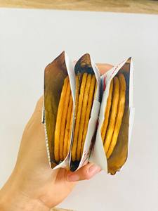 ขนมปังกรอบอาเทลา รสเครื่องเทศสมุนไพร รสเค็มหวาน น้ำเกลือน้อย กรอบ บรรจุซอง ผลิตในเวียดนาม 20 กรัม x 2 ซอง - Product Image 5