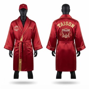 Robe de boxe unisexe en satin de polyester premium 140 GSM, anti-humidité, bordure rouge et or, avec logo brodé personnalisé, longueur intégrale - Product Image 1