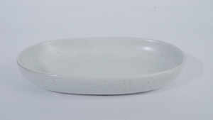 Assiette ovale en céramique marron de style japonais pour restaurant HORECA, idéale pour servir des pâtes, des salades et des plats principaux - Product Image 3
