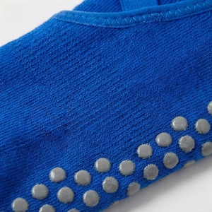Chaussettes bleues à la cheville avec sangle croisée antidérapante pour hommes, usage sportif, chaussettes tricotées d'été - Product Image 5