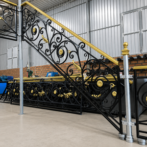 Explore los lujosos diseños de barandillas de hierro forjado, escaleras de hierro forjado hechas a mano que combinan durabilidad, seguridad y atractivo - Product Image 1