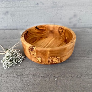Bol en bois d'olivier personnalisé, artisanal, décoration rustique pour la cuisine - Product Image 5