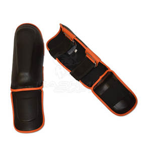 Espinilleras Ligeras con Espuma de Alta Absorción de Impactos, Superficie Transpirable y Correas Ajustables para Mayor Comodidad - Product Image 5