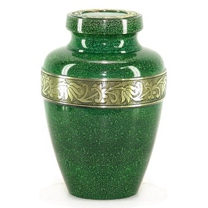 Urna de latón bellamente grabada con elegante acabado pulido para un memorial significativo por Axiom Home Accents - Product Image 1