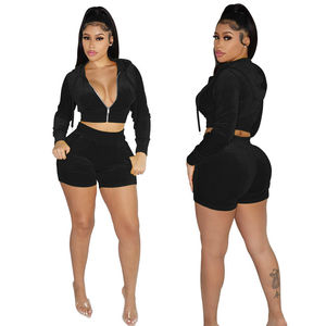 Ensemble tendance pour femme en velours, deux pièces : sweat à capuche court zippé et short, avec logo personnalisé, vêtements de détente - Product Image 6