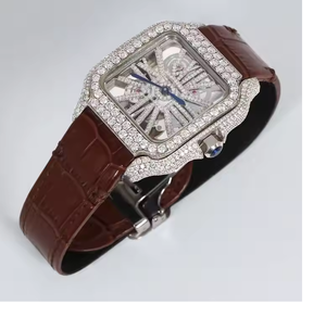 Reloj de Lujo con Diamantes de Moissanita Cuadrados, Correa de Cuero Negra, Esfera Digital, Caja de Acero Inoxidable, Totalmente Personalizable - Product Image 3