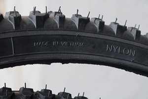 Pneu de vélo VTT pliable et portable KB107 à crampons, durable pour VTT et transport rural – Marché africain - Product Image 4