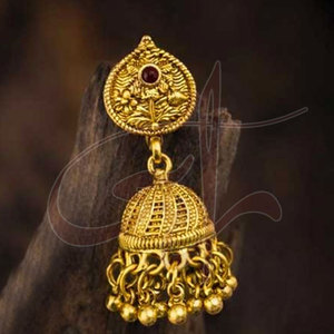 Boucles d'oreilles pour femmes en acier inoxydable écologique, plaquées or, tendance, personnalisables, de haute qualité, service OEM professionnel - Product Image 6