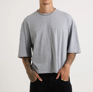 เสื้อยืดทรงบ็อกซี่ผ้าคอตตอนถัก 100% คุณภาพสูง AAFZA SOCCER สำหรับผู้ชาย น้ำหนัก 220 กรัม ทรงหลวม ไหล่ตก ชายเสื้อครอป ระบายอากาศได้ดี - Product Image 4