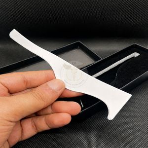 Nueva Llegada: Navaja de Afeitar Profesional Dominicana Curva de Acero Inoxidable Negro Mate con Cuchilla Reemplazable Personalizada - Product Image 3