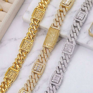 Collier unisexe de luxe Hip Hop Iced Out avec croix en diamant Moissanite VVS et chaîne Miami Cuban Link plaqué or 18 carats et rhodium - Product Image 1