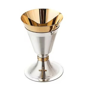 Cáliz de Metal con Acabado Vintage, Copa Religiosa para la Celebración Sagrada de la Comunión - Product Image 1