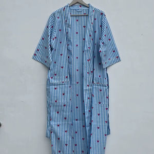 Robe kimono en coton imprimé floral artisanal, vêtements de détente indiens, été, printemps, séchage rapide, pour femmes - Product Image 1