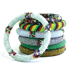 Brazalete de Boda con Cuentas y Bordado de Mariposas de Alta Calidad para Mujer, con un Diseño Moderno y Elegante, Hiba - Product Image 1
