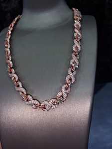 Chaîne cubaine glacée en or rose avec moissanite VVS certifiée IGI – Unisexe, tendance, best-seller, vente flash, hip-hop, bling, luxe - Product Image 4