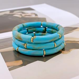 Brazalete de Resina Epoxi Hecho a Mano, Ecológico y Moderno con Cuentas Doradas, Técnica de Fundición Redonda por HASAN CRAFT - Product Image 3