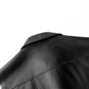Chaleco de Cuero Personalizado para Mujer, Diseño Elegante, Cómodo y de Alta Durabilidad - Product Image 3