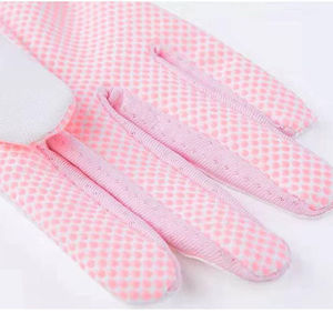 ถุงมือหนังแท้สีชมพูสำหรับตีกอล์ฟ ปักโลโก้ได้ ยืดหยุ่น ระบายอากาศดี จับถนัดมือ ป้องกันรังสียูวี ซักได้ ปิดด้วยหัวเข็มขัด เหมาะสำหรับกิจกรรมกลางแจ้ง - Product Image 5