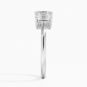 แหวน BOJ รุ่น 0136 ทรง Asscher Cut เงินแท้ 925 ประดับเพชร Luxe Rhiannon แบบหนามเตย แหวนเพชรเม็ดเดี่ยว 2 กะรัต สี D ความสะอาด VVS1 มอยส์ซาไนต์ GRA ลดราคา - Product Image 2