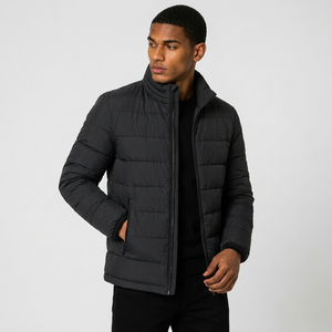 Chaqueta Acolchada Negra con Cuello Alto, Cierre de Cremallera, Resistente al Viento, Abrigo de Invierno, Corte Regular, Relleno de Poliéster, Estilo Casual - Product Image 3