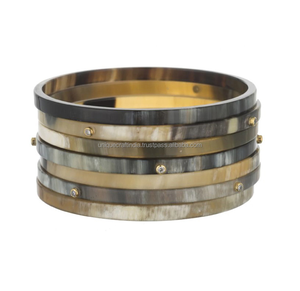 Brazaletes de cuerno de calidad superior pulidos anchos, joyería natural hecha a mano para moda elegante, regalos y uso diario - Product Image 6