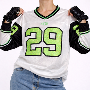 Camiseta de fútbol americano unisex estilo universitario de malla transpirable con número de diamantes de imitación, manga larga, estilo urbano, OEM, marca privada, venta al por mayor - Product Image 4