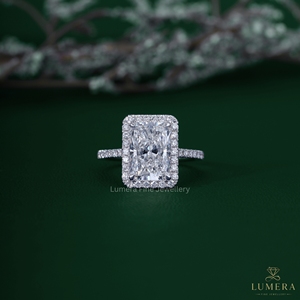 Anillo de Compromiso con Diamante de Laboratorio de Corte Radiante Elegante de 4.07CT, Banda Pavé, Halo Oculto, Anillo de Boda Solitario para Mujer, Estilo Lujoso - Product Image 1