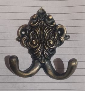 Gancho para Abrigos con Diseño de Pulgar Hacia Arriba, de Hierro Fundido Antiguo, Rústico, para Llaves - Product Image 6