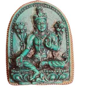 Pendentifs en résine religieuse de la déesse bouddhiste Tara Verte - Product Image 1