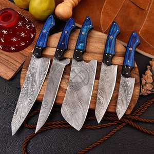 Nuevo Juego de Cuchillos de Cocina Profesionales de 5 Piezas, Hechos a Mano con Acero de Damasco, Edición de Marca, Mango de Madera Pakka Azul - Product Image 1