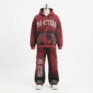 Conjunto de Sudadera con Capucha y Pantalones Cargo para Hombre, Estilo Acid Wash Rojo y Negro, de Algodón y Felpa, Oversize, Streetwear, OEM, Venta al Por Mayor - Product Image 3