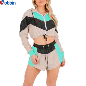 Nouvel ensemble tendance pour femme : coupe-vent léger, antibactérien, décontracté, avec veste zippée unie et short de survêtement - Product Image 2