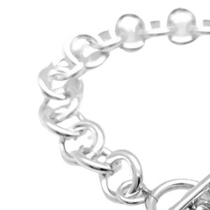 Bracelet à breloques en chaîne maillons argentés avec médaillon familial rond gravé, fermoir à bascule, bijou classique et tendance, cadeau pour femme - Product Image 4