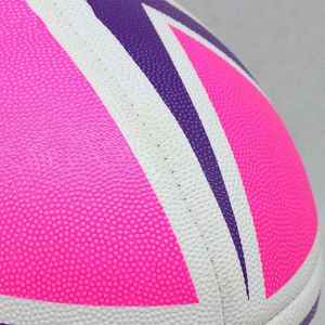 Ballon de rugby classique de haute qualité en cuir PU, taille officielle, logo personnalisé, portable, pour entraînement et match, léger, durable, emballage carton - Product Image 6
