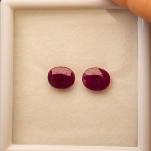 Par de rubíes naturales de corte ovalado de 11.65 quilates, sin calentar ni tratar, calidad AAA con un brillo excelente y un color agradable a un precio económico. - Product Image 6