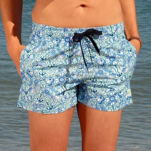 Nouvelle collection de shorts de bain pour femmes à séchage rapide avec poches, cordon de serrage à l'arrière, imprimé 3D, shorts de plage décontractés - Product Image 1