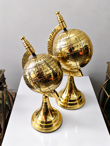 Ensemble de décoration globe terrestre vintage en laiton avec sphères cartographiques et anneau méridien, de luxe, pour bureau, salle d'étude, table. - Product Image 5