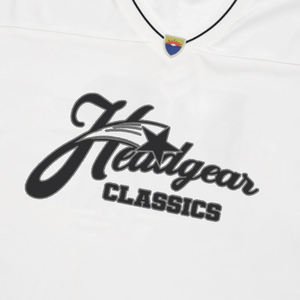Camiseta de béisbol personalizada al por mayor para hombre, cuello en V, manga corta, logotipo impreso por sublimación, estilo hip hop. - Product Image 4