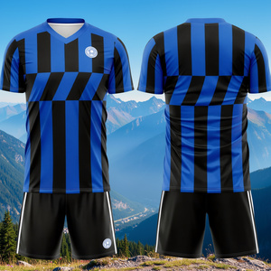 Ensemble de maillots de football personnalisés 2026 pour enfants, respirants, à manches courtes, pour garçons et filles, idéal pour l'école et les sports scolaires - Product Image 3