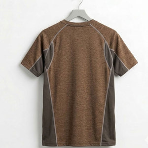 T-shirt de sport léger conçu pour les séances d'entraînement, la course à pied et les activités physiques quotidiennes, offrant un confort durable. - Product Image 2